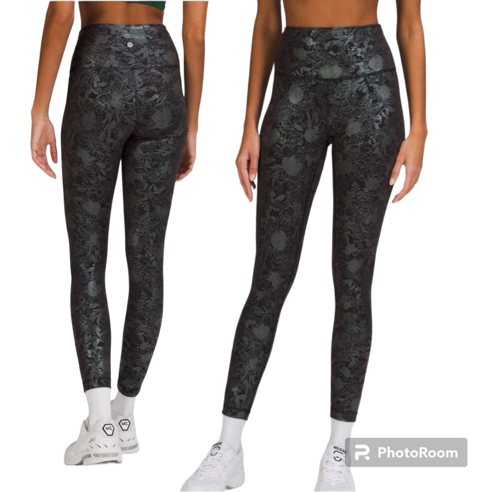 Lululemon | Wunder Train High-Rise 25"
Logo Flourish Iridescent Foil Leg…